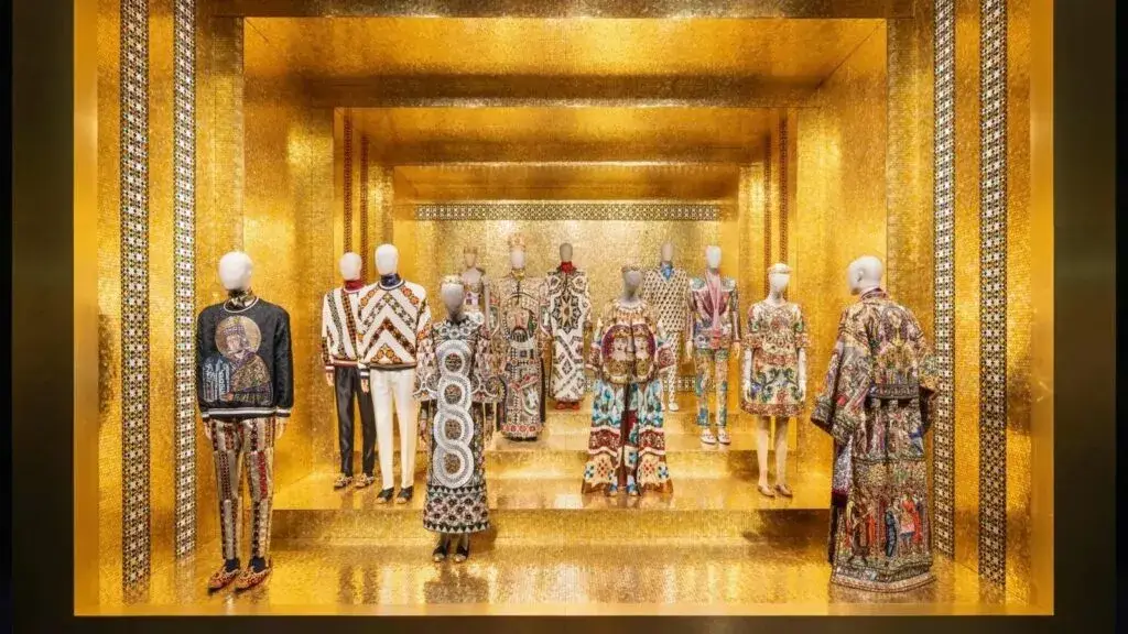 Exposición de Dolce & Gabbana con diseños de alta moda y tradición italiana en el ICA antes de su cierre