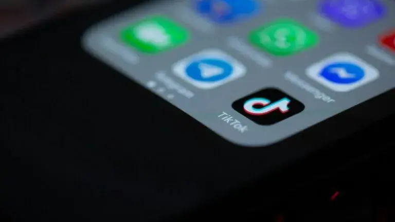 TikTok enfrenta una demanda en Florida por el acceso de menores de edad a la plataforma
