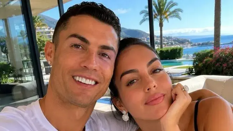 Georgina Rodríguez durante su llegada a Miami para acompañar a Cristiano Ronaldo en el Mundial