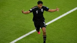 Luis Romo celebra el gol que dio a México el liderato del Grupo A en el Mundial 2026 ante Corea del Sur