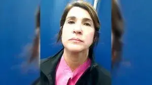 Alina Rosales Aguirreurreta en una nota sobre su arresto migratorio en Florida y el escrutinio a familiares del régimen cubano