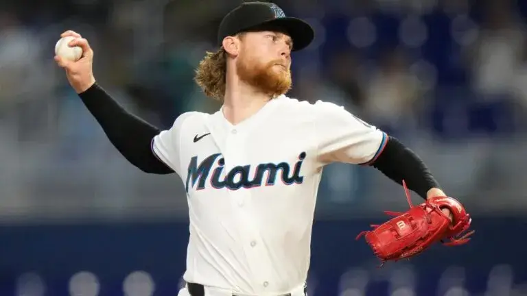 Max Meyer durante su apertura con los Marlins frente a los Cardenales de San Luis