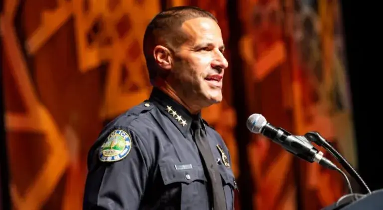 Edwin López al frente de la Policía de Miami tras asumir la jefatura con 28 años de experiencia en seguridad pública