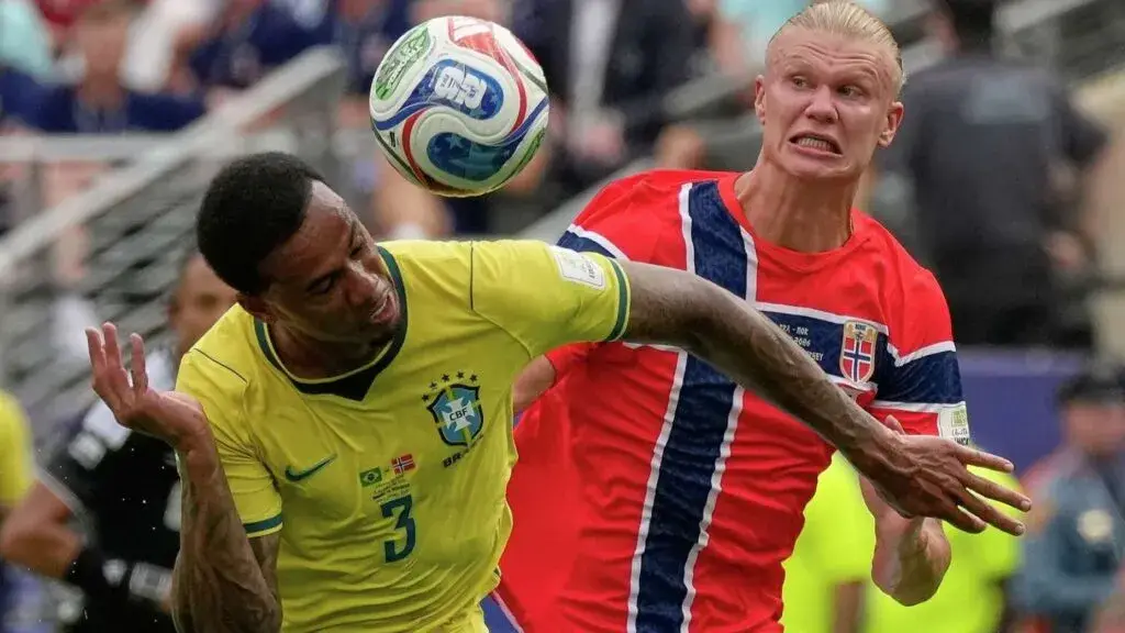 Erling Haaland celebra uno de sus goles ante Brasil en los octavos de final del Mundial 2026.