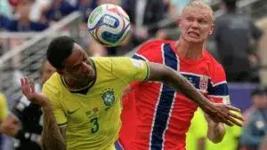 Erling Haaland celebra uno de sus goles ante Brasil en los octavos de final del Mundial 2026.