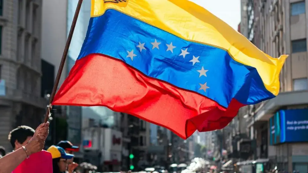 Inicio del proceso de transición política en Venezuela con respaldo de Estados Unidos.