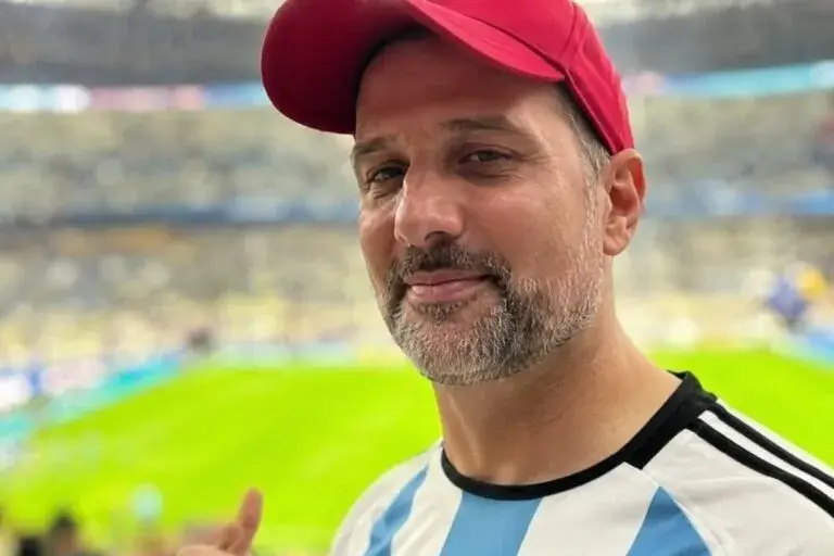 Playas de Miami con sargazo mostrado por José María Listorti durante el Mundial 2026 en Estados Unidos