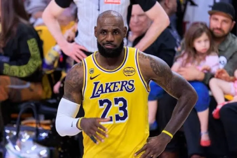 LeBron James Miami Heat protagoniza rumores tras una filtración en YouTube que reavivó las especulaciones sobre su regreso.