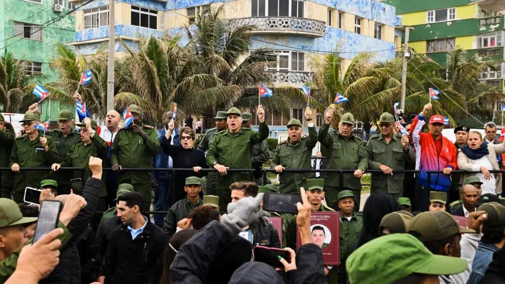 Cuba enfrenta nuevas acusaciones de Estados Unidos por espionaje, extremismo político y amenazas a la seguridad nacional.