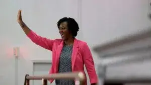 Angie Nixon gana la nominación demócrata al Senado en Florida