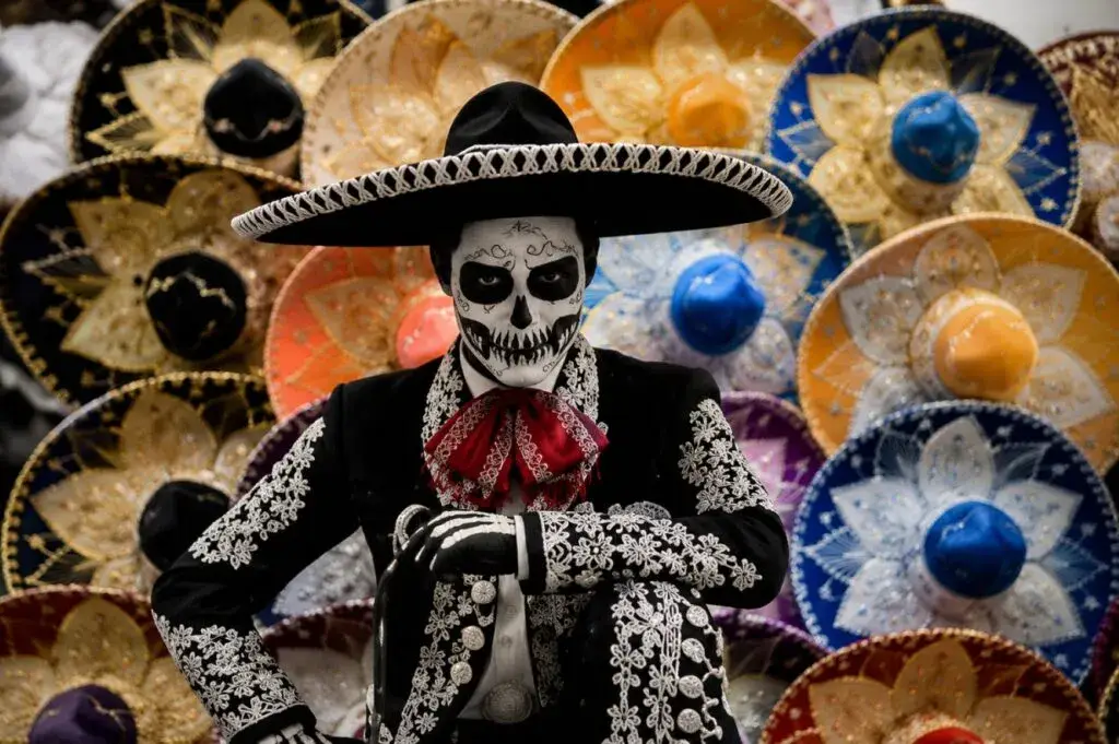 El Charro González promueve la cultura mexicana mediante tradición, activismo y presencia internacional