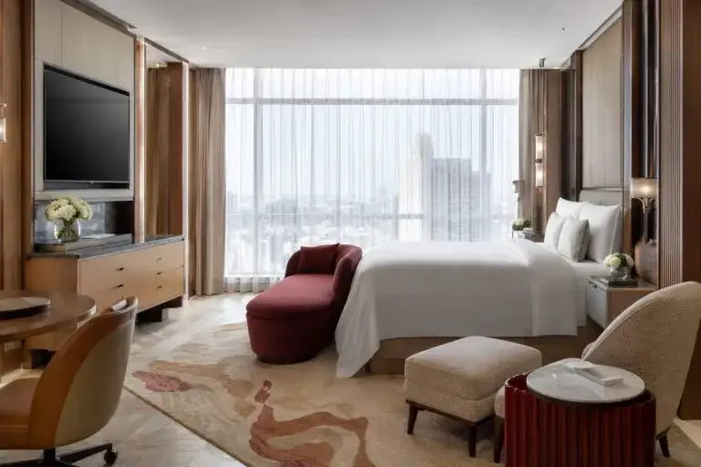 The St. Regis Mexico City renueva habitaciones y suites con diseño mexicano, materiales locales y tecnología integrada.
