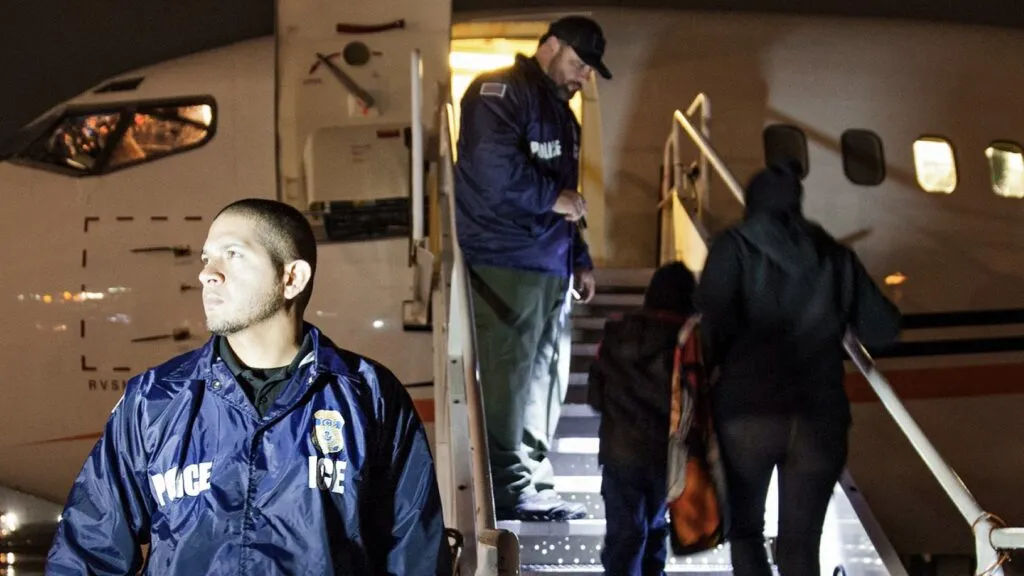Deportados por Estados Unidos denuncian permanecer atrapados en la República Centroafricana