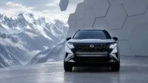 Nissan X-Trail actualizada en México junto a una nueva camioneta Rogue híbrida preparada para Estados Unidos.