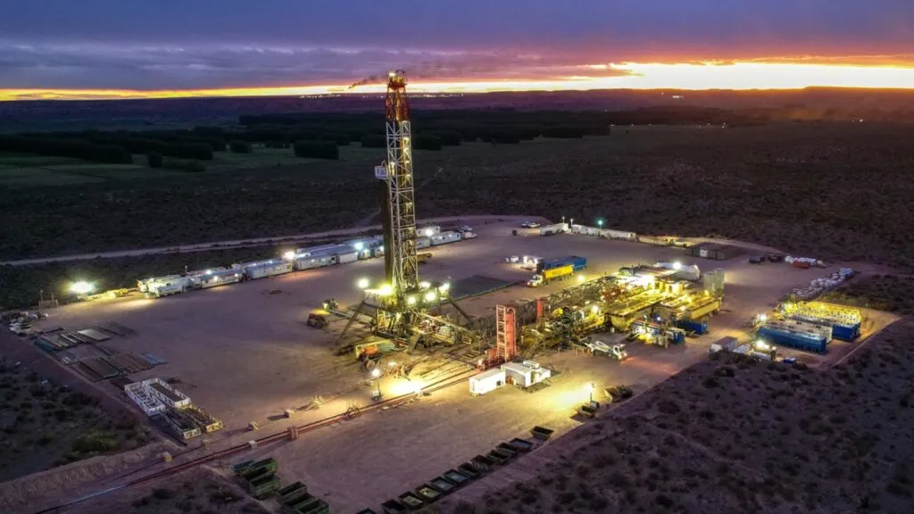 Vaca Muerta queda en medio de una disputa entre Estados Unidos y China por tecnología y conectividad