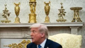 Donald Trump responde a Barack Obama por comparar la decoración dorada de la Casa Blanca con los restaurantes The Cheesecake Factory
