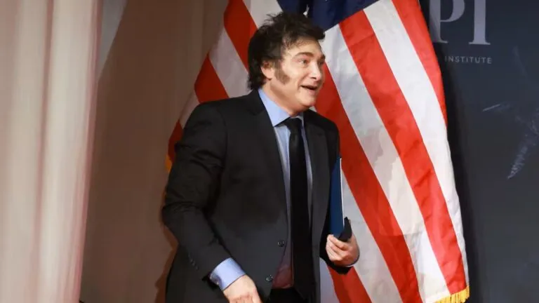 Javier Milei visita Estados Unidos para reuniones empresariales y diplomáticas